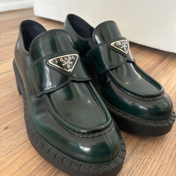 PRADA PLATFORM LOAFERS - EMERALD/BLACK - Picture 11 of 12